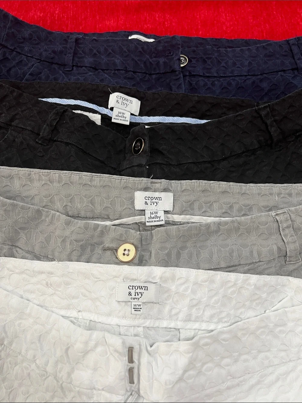 Crown & Ivy 16w. Women’s Scallop Hem Textured Shorts in multiple colors